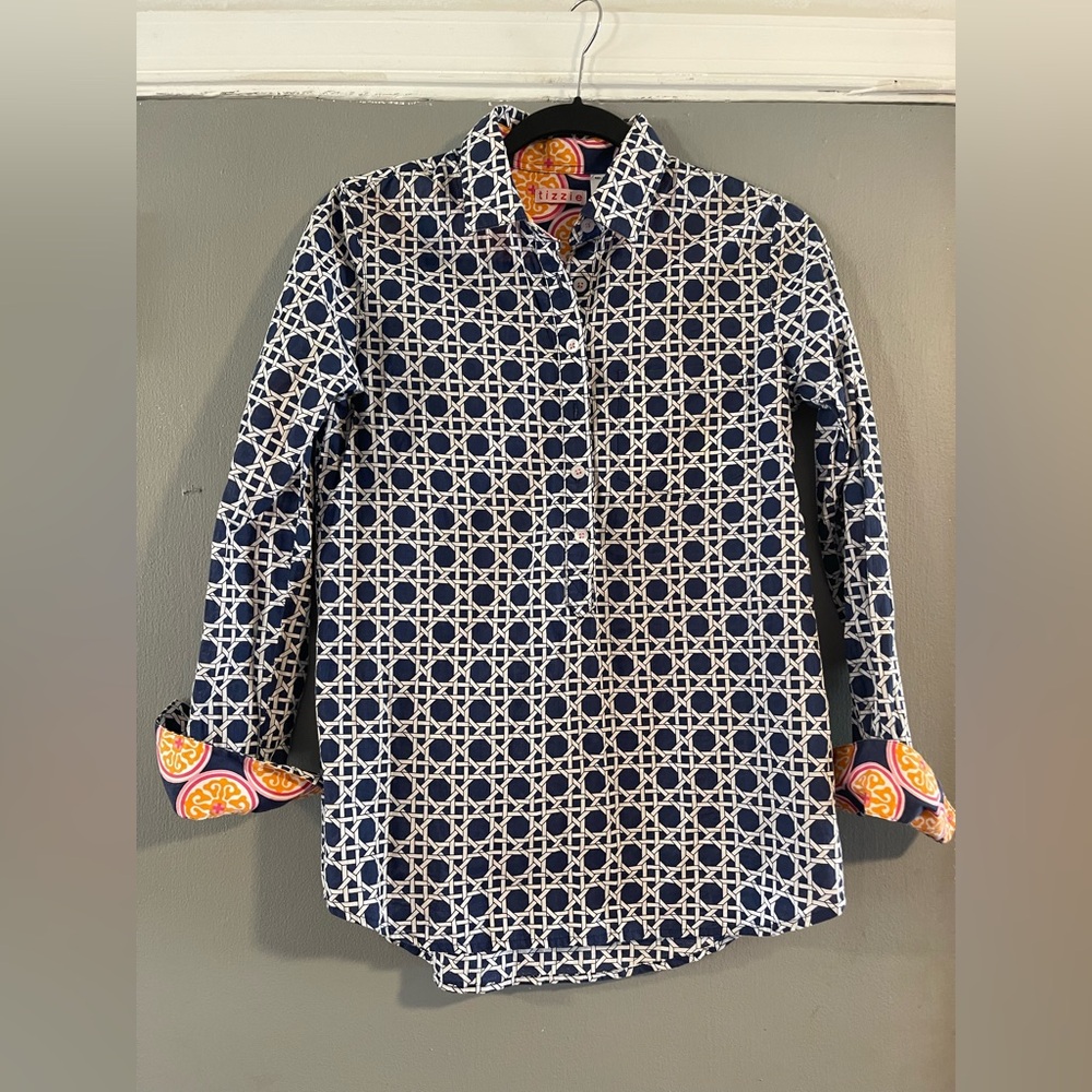 Tizzie popover‎ geo shirt womens size XS